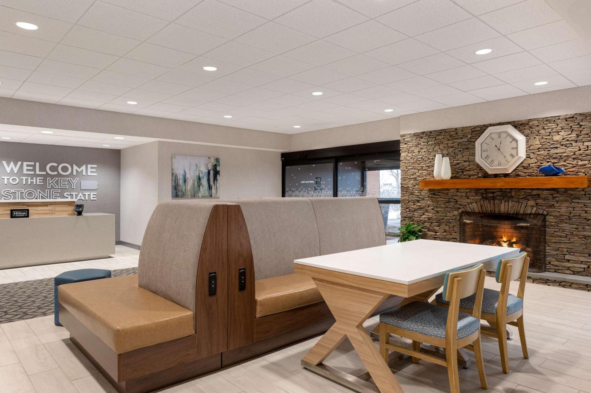 Hampton Inn Bloomsburg Extérieur photo